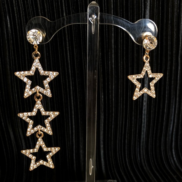 Vintage Jewelry - Rhinestone star shaped stud drop earrings in gold Vintage Jewelry - Rhinestone star shaped stud drop earrings in gold